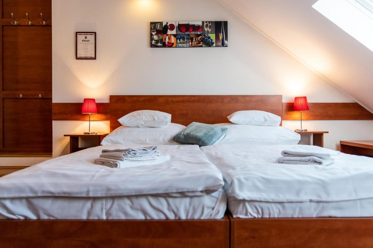 Bed and Breakfast Fényes Vinorium Sopron Esterno foto