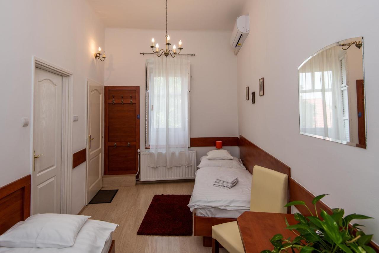 Bed and Breakfast Fényes Vinorium Sopron Esterno foto