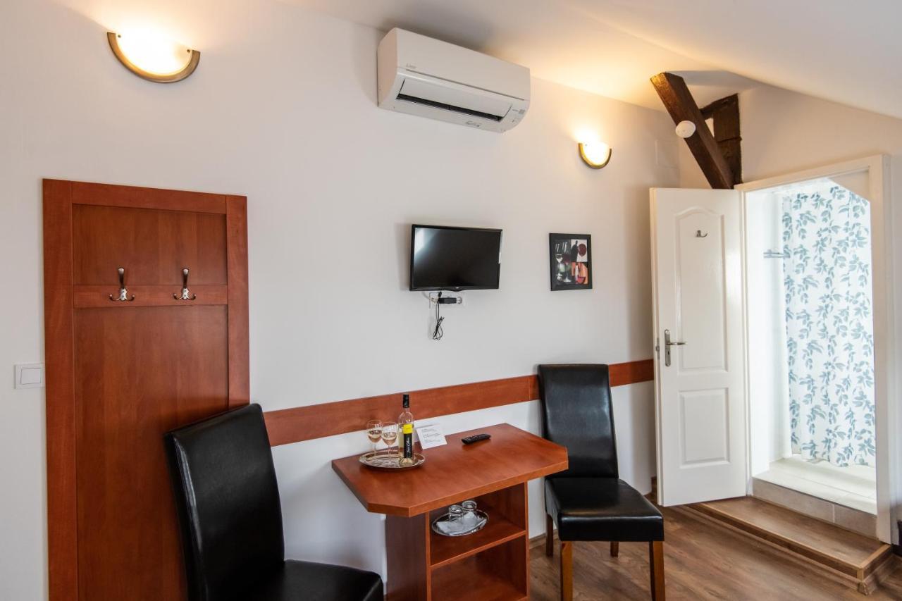 Bed and Breakfast Fényes Vinorium Sopron Esterno foto