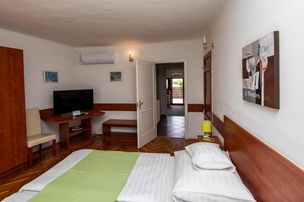Bed and Breakfast Fényes Vinorium Sopron Esterno foto