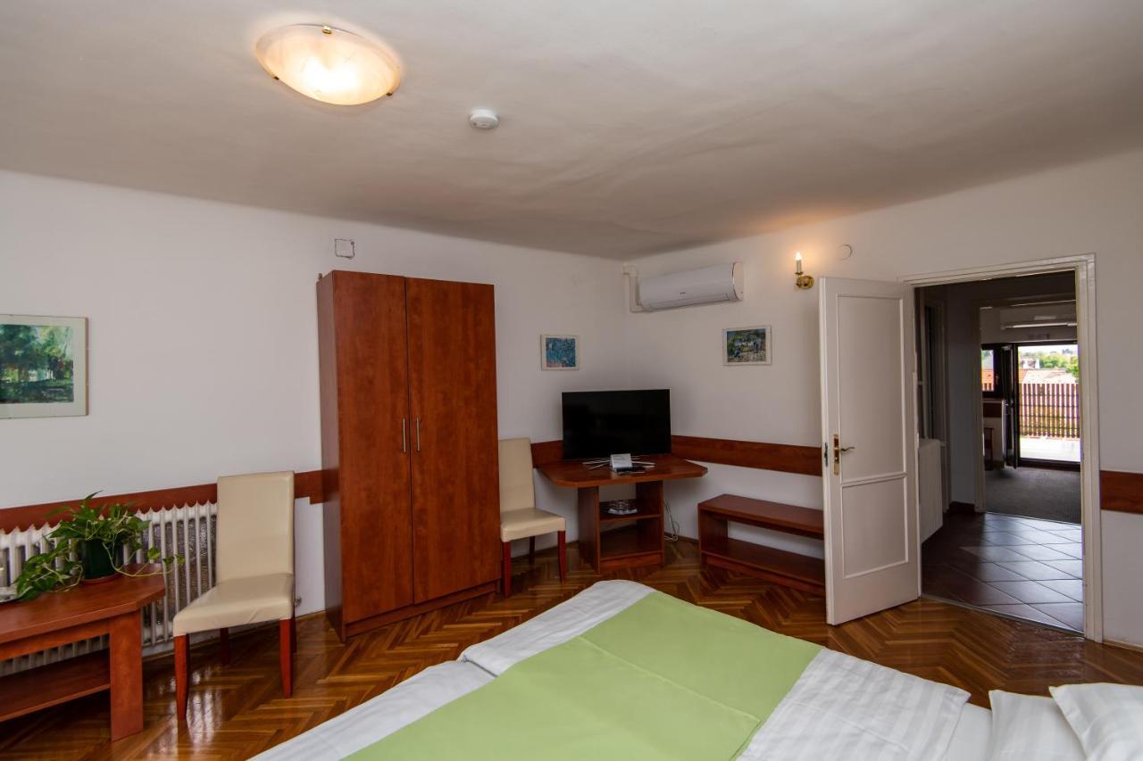 Bed and Breakfast Fényes Vinorium Sopron Esterno foto